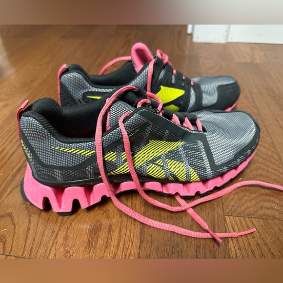 Reebok Zigtech Women’s - Picture 4 of 4